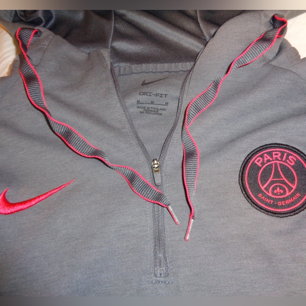 Nike Paris Saint-Germain Hoodie